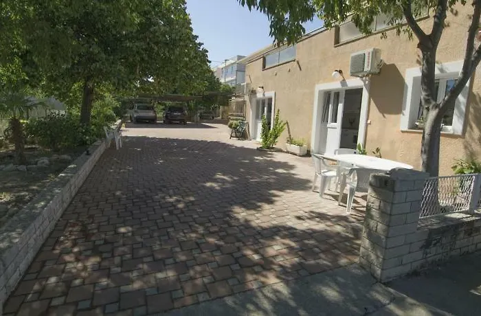 Apartman Neyra 3